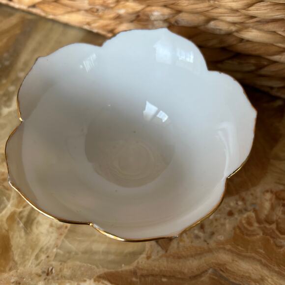 Floral Handoainted Bowl with Gold Edges - Picture 4 of 6